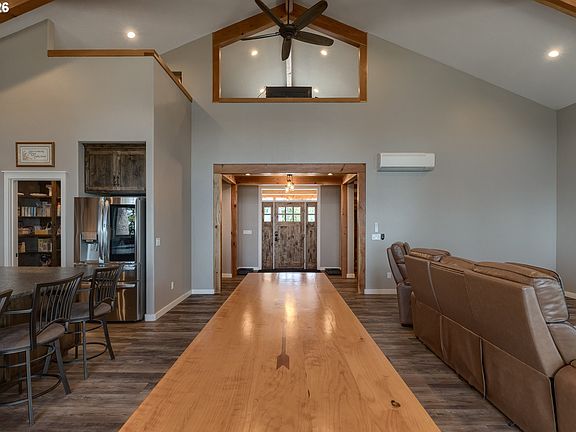 3rd image of 94840 Grizzly Mountain Rd