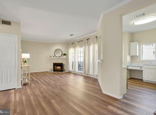 668 Gateway Dr SE UNIT 405, Leesburg, VA 20175