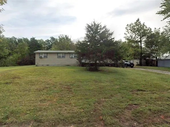 103 S Washington St, La Monte, MO 65337