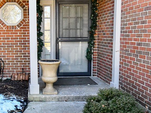 2nd image of 543 E Windgate Ct