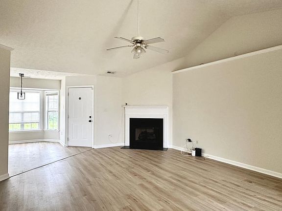2nd image of 2517 Forest Lodge Dr