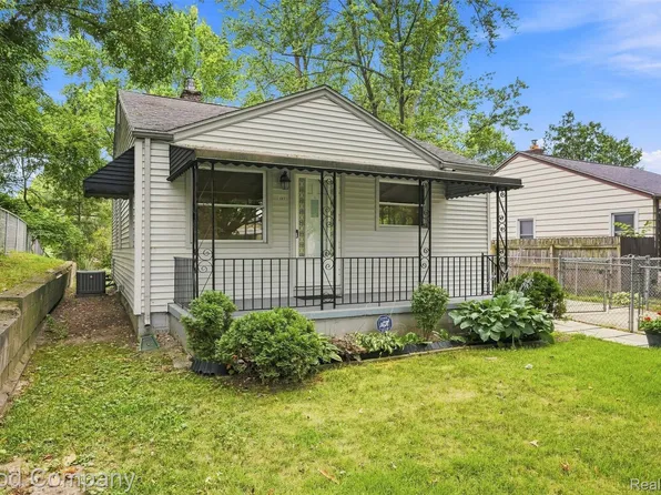 137 W Longfellow Ave, Pontiac, MI 48340
