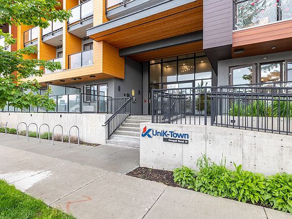 3rd image of 345 Dougall Rd N #Penthouse 9