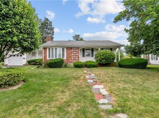 74 Coolspring Dr, Cranston, RI 02920