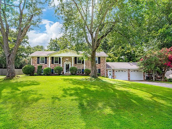 2nd image of 104 Hemingway Dr