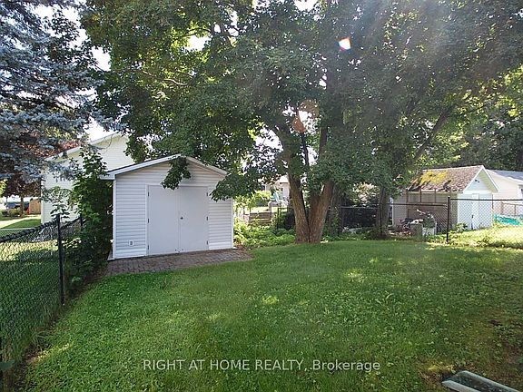 3rd image of 937 Morris St