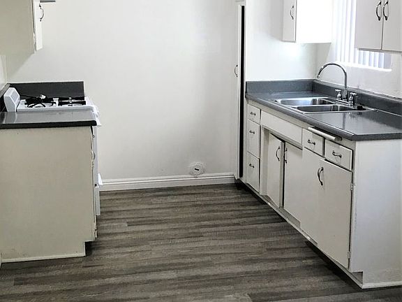 5th image of 7616 Fulton Ave #6