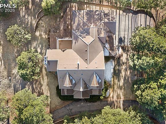 2nd image of 11430 Roslyn Rd