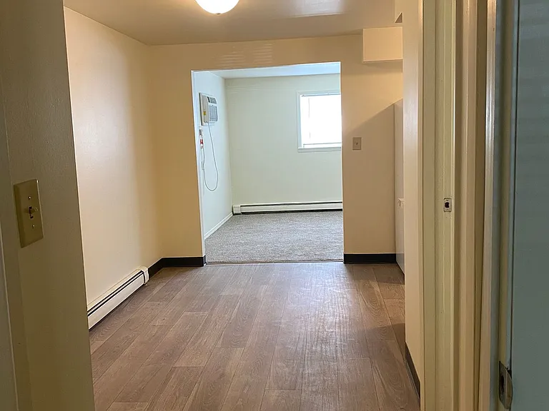 State Place Apartment Homes — Photo 28