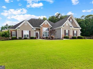 176 Long Shore Way, Newnan, GA 30265