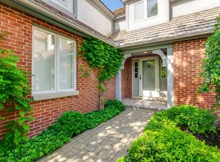 1066 Franz Dr, Lake Forest, IL 60045