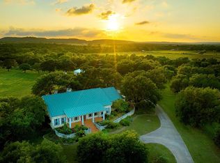 1225 Durst Maurer Rd, Fredericksburg, TX 78624