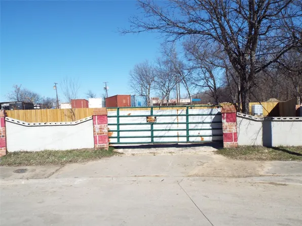 3523 Detonte St, Dallas, TX 75223