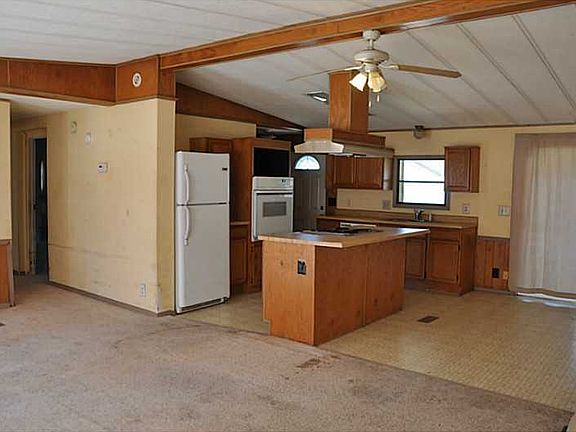 5th image of 12222 Longview Dr