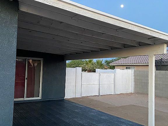 4th image of 4422 S Jasmine Ave