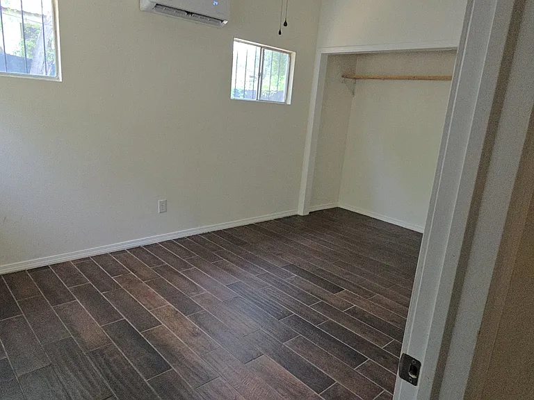 1119 Main Ave — Photo 3