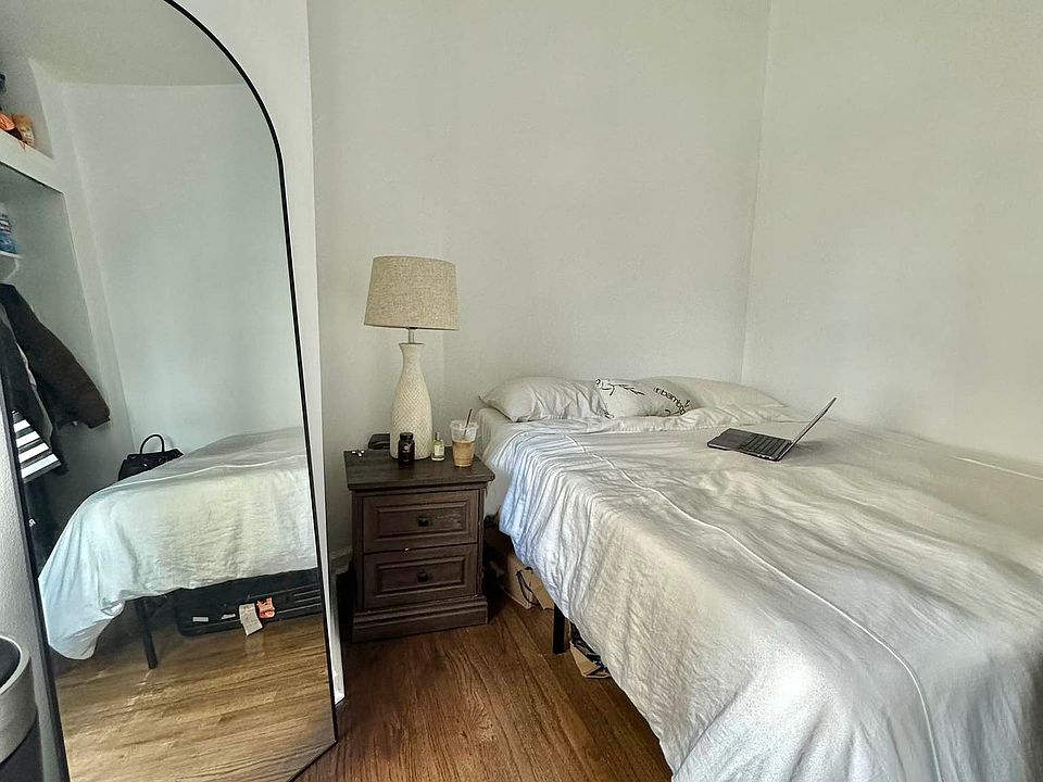 2nd image of 511 E 73rd St APT 23