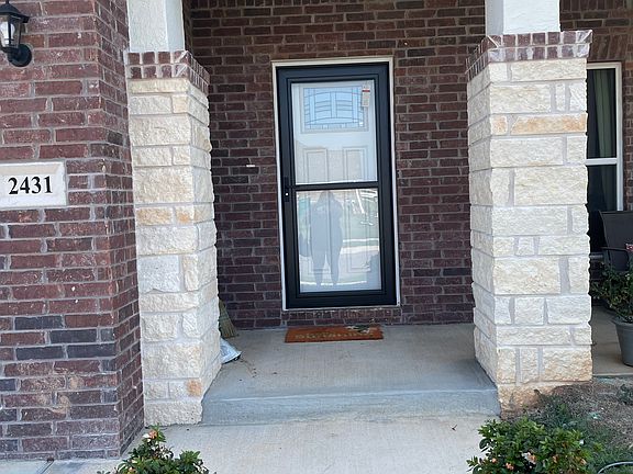 2nd image of 2431 Jazz Ave