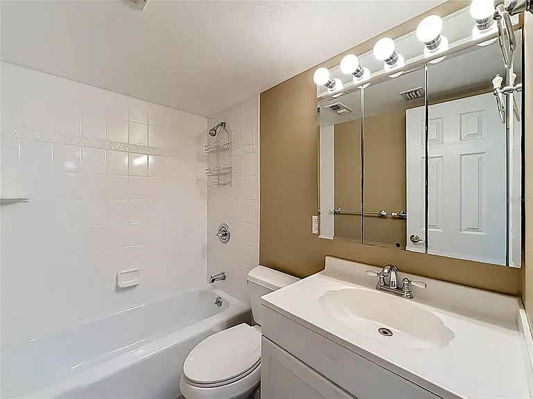 101 N Grandview St — Photo 31
