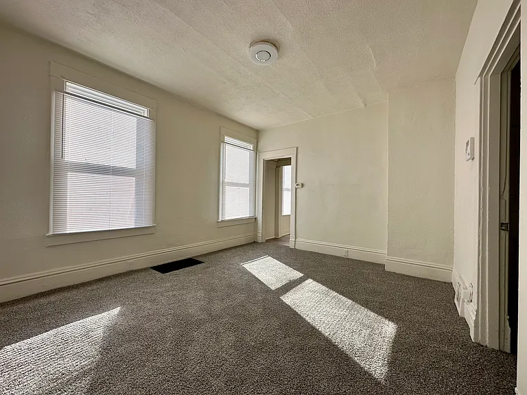2700 W Marquette St — Photo 16
