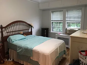 Rented by Lisa Realty Group LTD