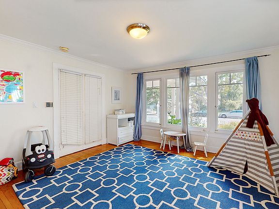 5th image of 447 Lincoln Blvd