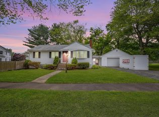 9 Herrick Rd, Peabody, MA 01960