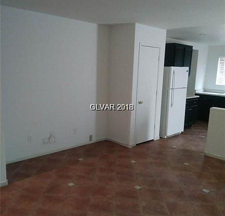 3rd image of 1260 Golden Apple St