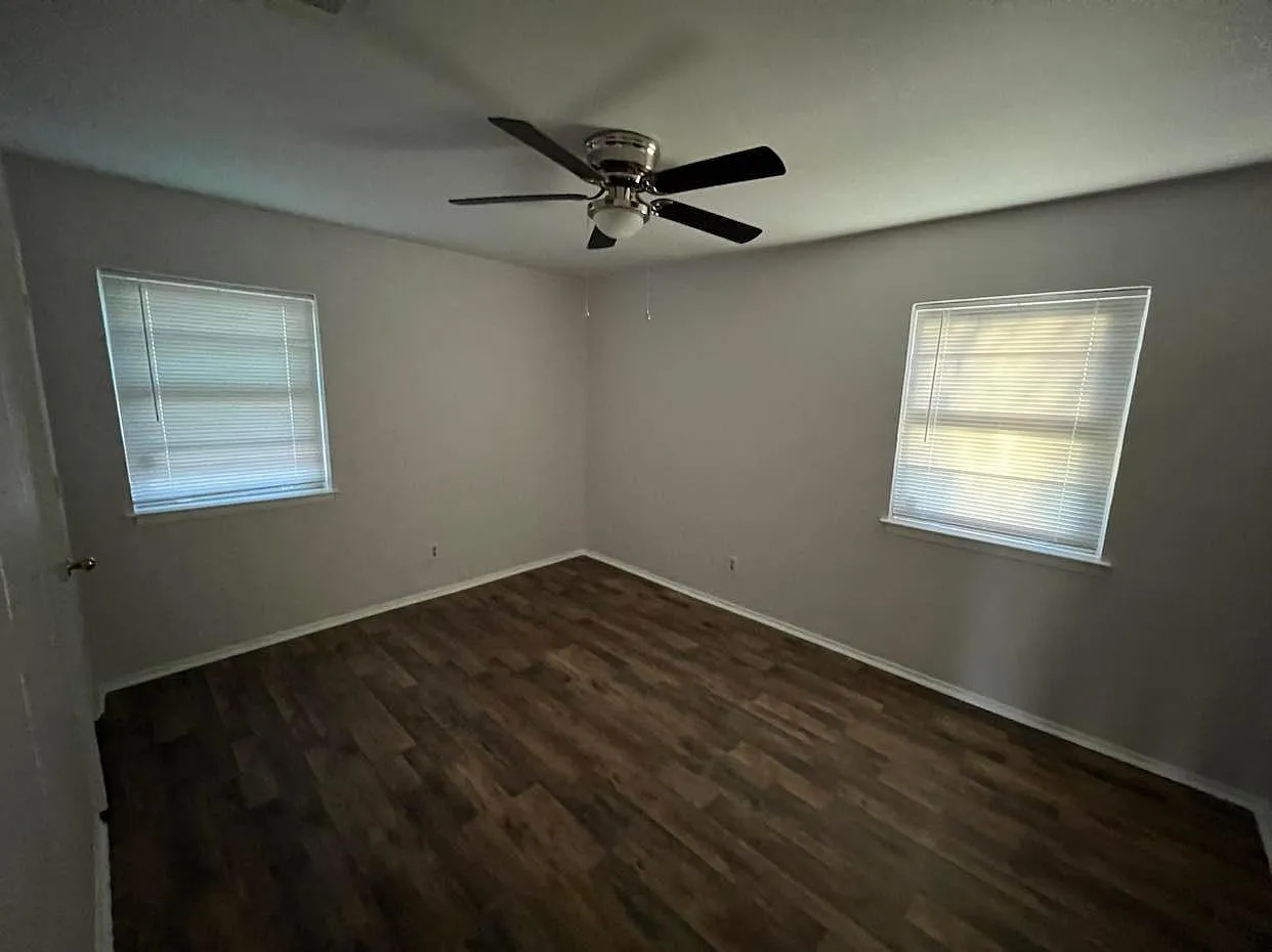 3 bed, 1417 sqft, $1,800 — Photo 2