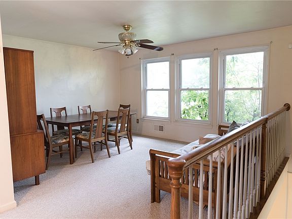 4th image of 3741 Evergreen Dr