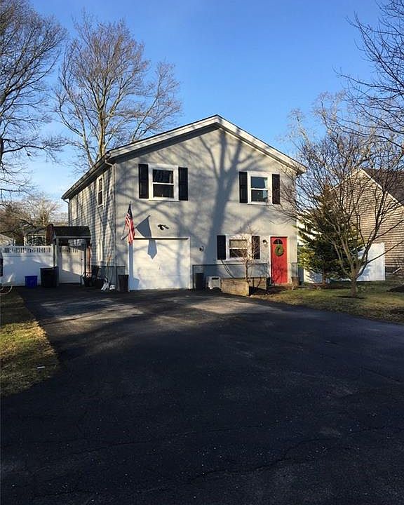 1st image of 39 Belvedere Dr
