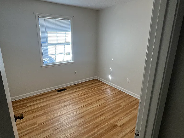 319 Mill Trace Dr #B — Photo 24