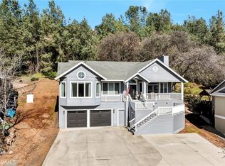 18700 Oak Grove Rd, Hidden Valley Lake, CA 95467