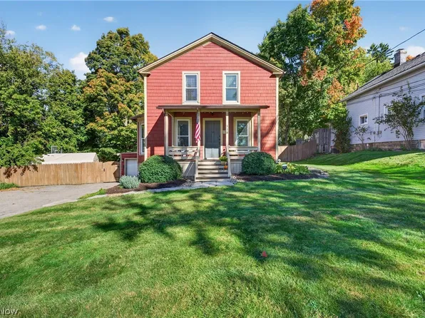 118 Water St, Chardon, OH 44024