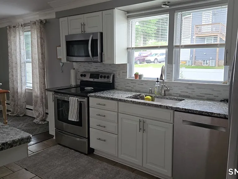 4 Ascolese Rd — Photo 8