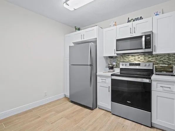 8851 S Wiles Road #305, Coral Springs, FL 33067