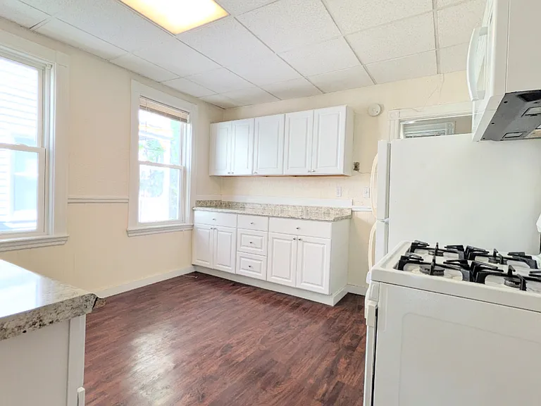 10 Athol St #2 — Photo 6