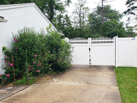 2nd image of 29222 Aranel St