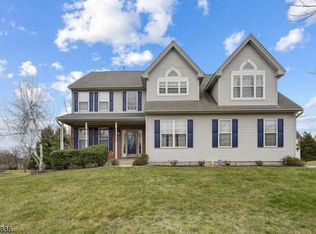 66 Rue Chagall, Somerset, NJ 08873