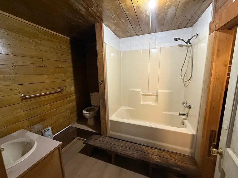 4303 Warrenton Rd — Photo 14