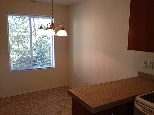 3rd image of 5264 NE 121st Ave #P132