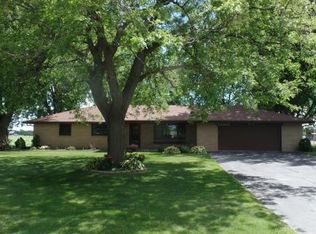 W3087 Center Valley Rd, Freedom, WI 54165