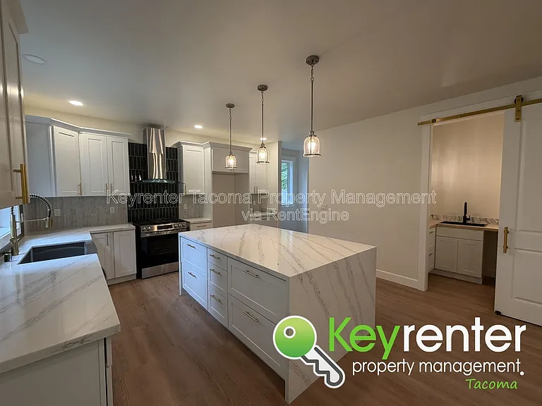 16517 48th St NW — Photo 6
