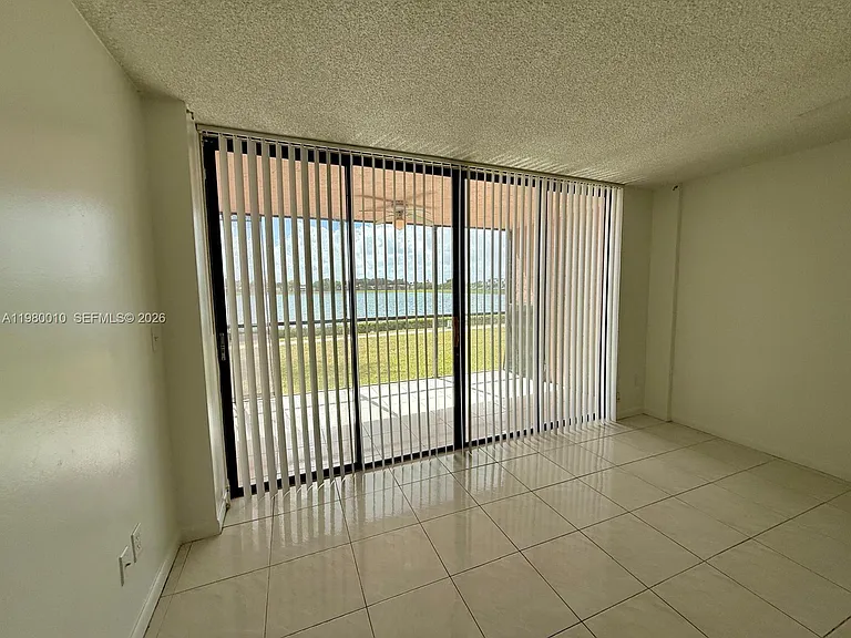 20850 San Simeon Way #1055 — Photo 11