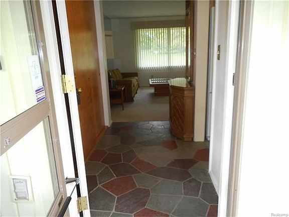3rd image of 3351 Devon Brook Dr