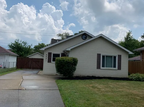 4421 Orchard Park Dr, Parma, OH 44134