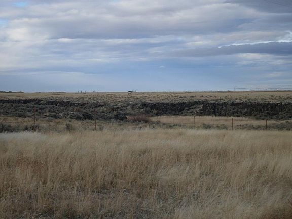 4th image of 2295 N East 1900 Grid