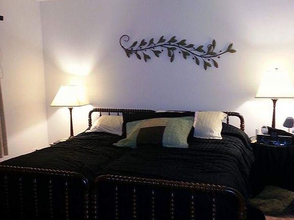 4th image of 1118 N Dale Ave APT 2H