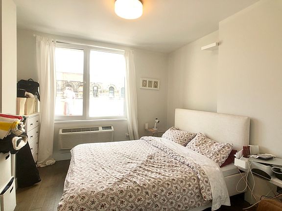5th image of 308 E 109th St #7B