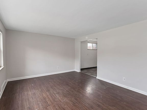 3rd image of 3069 Westwood Northern Blvd